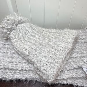 Mixit Gray Knit Scarf Fringe Pom-Pom Hat Set Women 99% Polyester Solid Winter